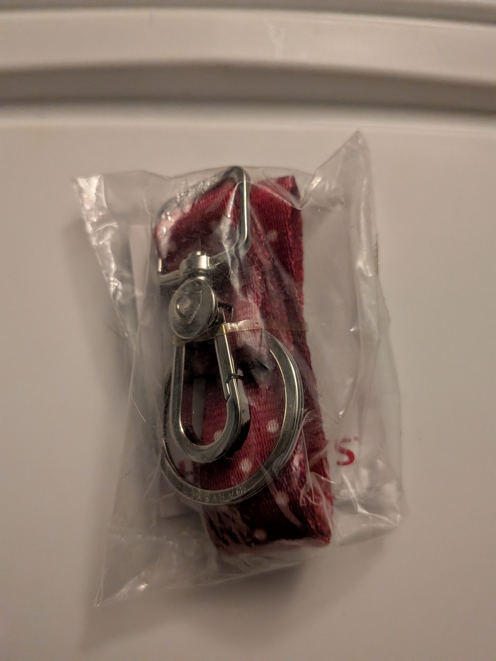 Harveys Seatbelt Bags Red Dottie Click N Go (CNG) Keychain.